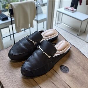 Rachel Zoe Alani Mules Womens Black
Faux Leather Slip On Pointed Toe Size 7M